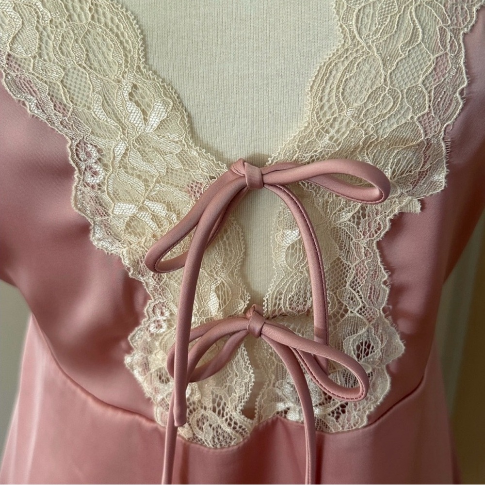 Rumored Honeycomb Tie Front Mini Dress in Blush - Picture 5 of 6
